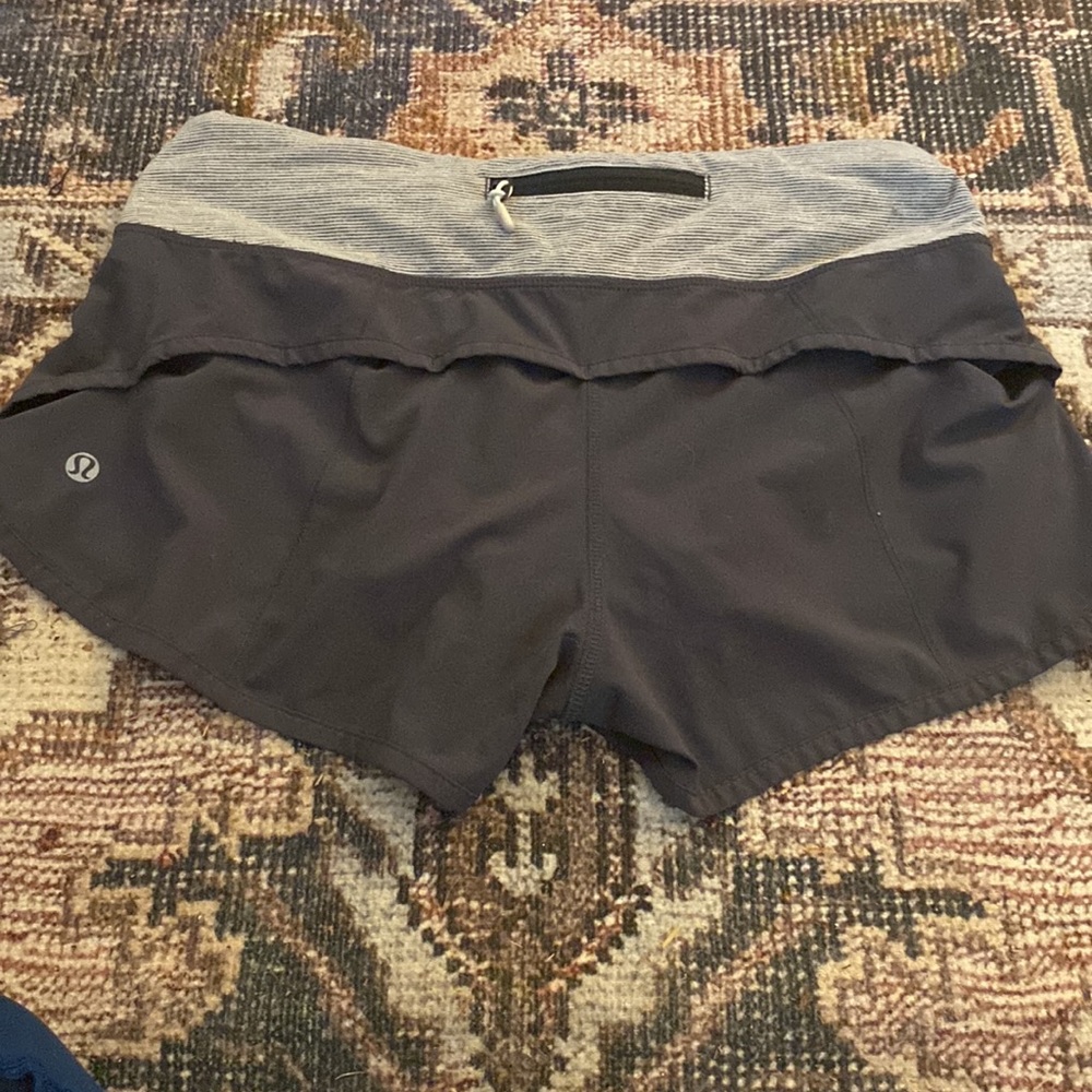 Lululemon shorts great condition
